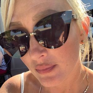 Meet your Posher, Jill